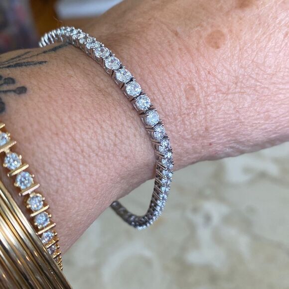 10 Carats Sterling Silver & Cubic Zirconia Tennis Bracelet - Picture 3 of 13